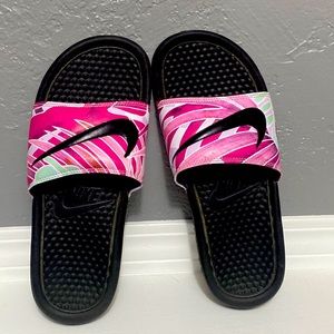 Womens Nike slides